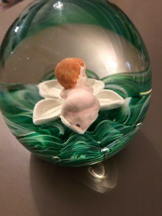 Vintage Joe St.  Clair Art Glass Sulfide Baby In Flower Rare Paperweight 2