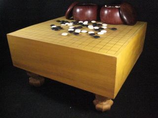 Vintage Japanese Thick Kaya Wood Go Game Board Goban Hand Carved Wooden Legs