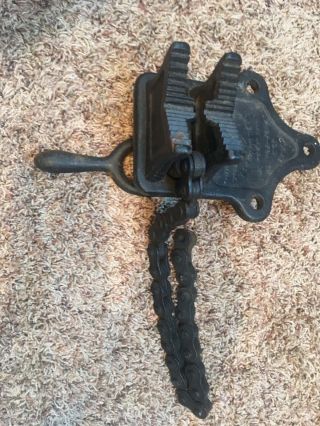 Vintage J.  H.  Williams & Co Vulcan No.  2 Chain Pipe Vise 1/4  - 4  Pipe