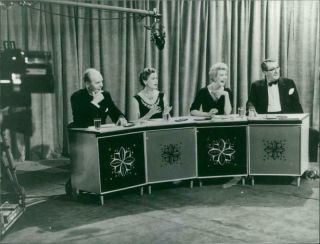 Vintage Photograph Of Isobel Barnett With Barbara Kelly,  Gilbert Harding And Dav