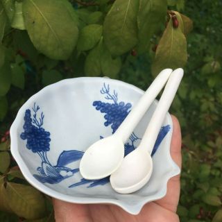 Vintage Blue & White Salt Dish Delft & 2 Porcelain Spoons Made In Holland 1983?