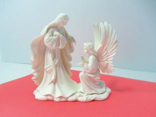 Roman,  Inc.  - Millenium “the Annunciation” Figurine - 1995 - Serial 6j1604 - Displayed