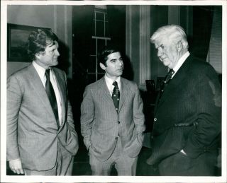 Press Photo Politics Ted Kennedy Mike Dukakis Tip O Neill Meeting Office 8x10