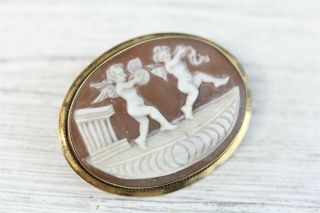 Vintage 18K Yellow Gold Carved Shell Cameo Cherub Putti Brooch Pin Classical 2