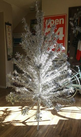 Vntg 6 " Evergleam Aluminum Christmas Tree Silver Pom Pom Branches,  Stand & Box