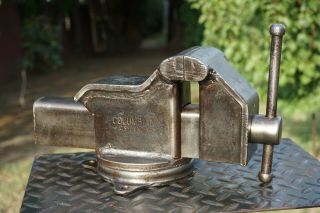 RARE COLUMBIAN No.  804,  4  JAW SWIVEL BENCH VISE,  MADE FROM WELDED PLATE STEEL 2