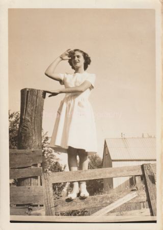 Stylized Outdoor Portrait Of A Girl 5 X 7 Found Photograph Vintage B,  W 91 14 P