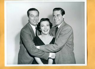 Vintage 8x10 Candid Photo,  Ray Milland,  Nancy Davis & John Hodiak Taken In 1951.