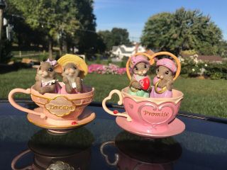 Two (2) Charming Tails Mice In Tea Cups Figurines