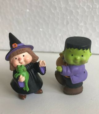 Hallmark Halloween Merry Miniatures Witch W/ Frog And Frankenstein