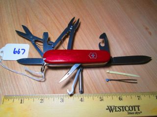 667 Red Victorinox Swiss Army Tinker Deluxe Knife