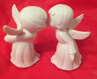 Lefton China White Kissing Angels 02079 Hand Painted Vintage 1983 Figurines 2