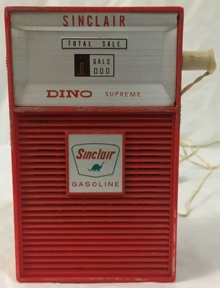 Vintage Sinclair Gasoline Red Transistor Radio Sinclair Dino Gas Tank with Buds 2