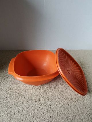 Vintage Tupperware Servalier Bowls 838 - 7 Orange With Starburst Lid