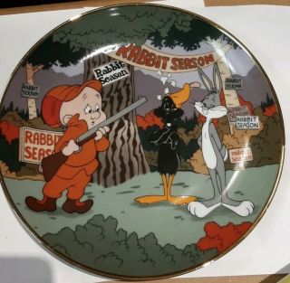 Looney Tunes Rabbit Season Limited Edition Plate Bugs Bunny Elmer Fudd Daffy