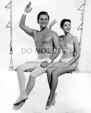 Pier Angeli And Kirk Douglas In " The Story Of Three Loves " - 8x10 Photo (cc454)
