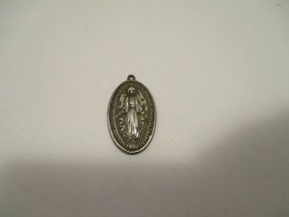 Creed Oval Medal Mary Madonna Sterling Silver 1.  25 Inch Vintage Signed Creed