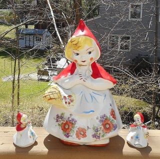 Vintage Hull Pottery Little Red Riding Hood Cookie Jar Salt Pepper Set No 135889