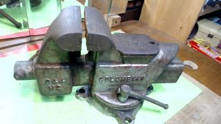 Vintage - Columbian - D44 - M2 - 4” Jaws - Swivel Base - Bench Vise - Made In Usa