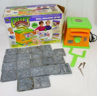 Vintage 1992 Creepy Crawlers Toymax Workshop Real Molding Oven 21 Molds Batman