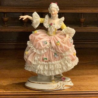 Antique German Dresden Lace Porcelain 18th C Female Dancer
