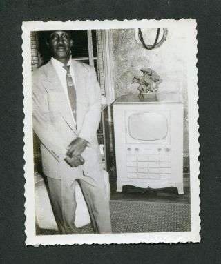 Vintage 1950s Polaroid Photo African American Man W/ Television Tv 395020