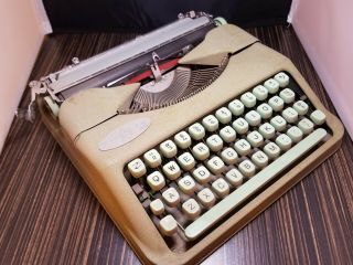 Vintage Hermes Rocket Typewriter Paillard Green With Leather Case Switzerland
