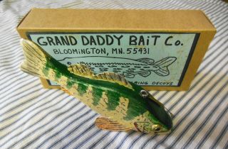 Vintage Grand Daddy Bait Co Folk Art Ice Spearing Decoy Lure Orig Box