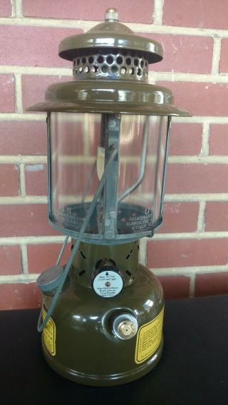 1958 Vintage Coleman Marked Mil - Spec Military Lantern 252a With A Carrying Case