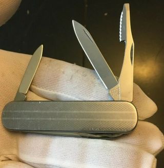 Vintage Victorinox Switzerland 5 Blade/tool Folding Grooming Knife All Stainless