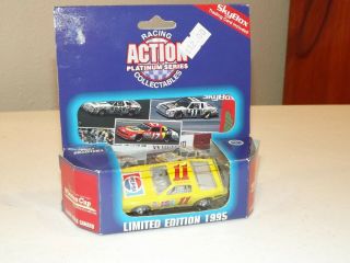 1995 Action Racing Darrell Waltrip Pepsi 11 Platinum Serie Winston Cup 1:64 Mib
