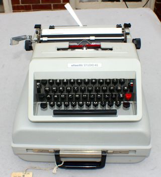 Vintage Olivetti Studio 45 Typewriter With Case Made In Spain