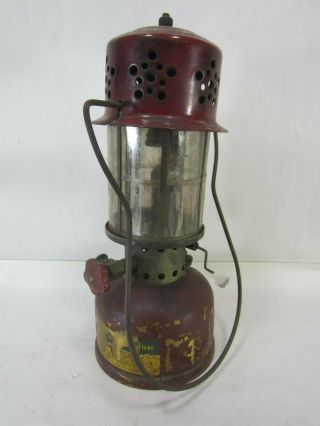 Vintage American Sun Flame Red Gas Lantern Mod.  2570