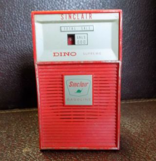 Sinclair Dino Gas Pump Transistor Radio