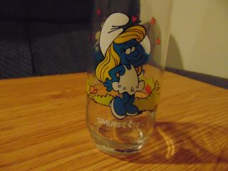 Smurfette Smurf Glass 1982 Peyo Wallace Berrie & Co.