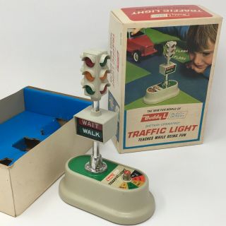 1967 Buddy L Traffic Light Battery Operated Auto Action W/box Insert Vintage
