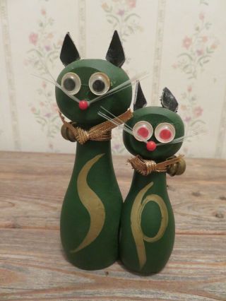Vintage Wooden Green Cats Magnetic Salt And Pepper Shakers