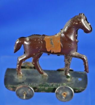 VINTAGE CZECHO - SLOVAKIA TIN LITHO HORSE PULL TOY WITH METAL WHEELS 2