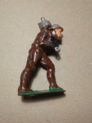 Vintage Barclay Manoil Slush Cast Toy Soldier Carrying Barbed Wire Roll Nr
