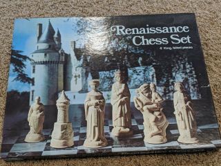 Vintage 1974 E.  S.  Lowe Renaissance Chess Set