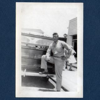 2 Vintage Found Photo SNAPSHOTS ca.  1940s HAWAII Hotel WW2? 30s/40s WOODIE Wagon 2