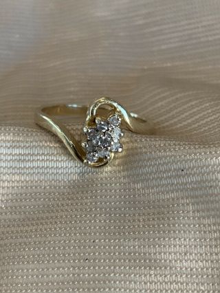 Vintage 14k Yellow Gold Diamond Cluster Ring Size 5.  5