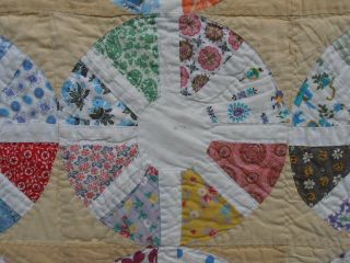 Vtg 1920s Hand Stitched Dresden Plate Cotton Quilt 70” X 92” Feedsack Fabric