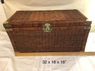 Vintage Wicker/rattan Chest/trunk With Oriental Details