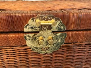 vintage wicker/rattan chest/trunk with Oriental details 2