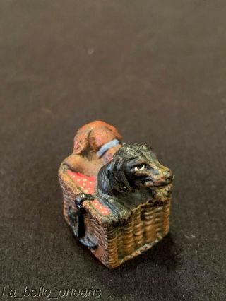 ANTIQUE AUSTRIAN COLD PAINTED VIENNA BRONZE DACHSHUNDS PUPPIES ON A BASKET. 2