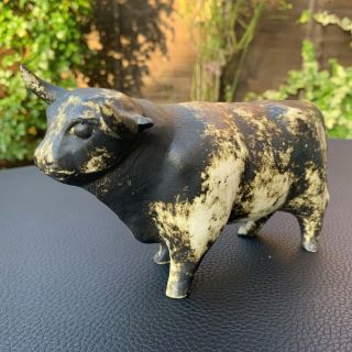Vintage Ceramic Art Pottery Bull Cow Figurine Statue Black & White Signed/bottom
