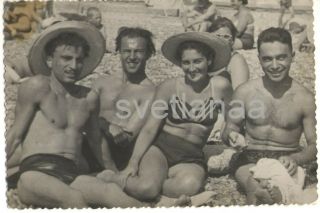 1950s Beach Friends Handsome Young Men Muscular Guys Shirtless Gay Vintage Photo