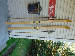Vintage/wooden Skis 70 Long With Pole Nice 7882