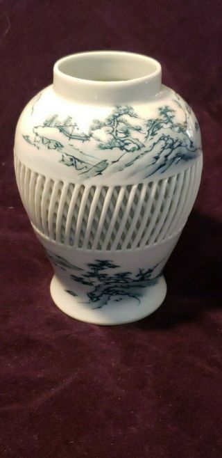 Vintage Asian Blue And White Hand Painted Imari Vase Japanese Or Chinese Weave